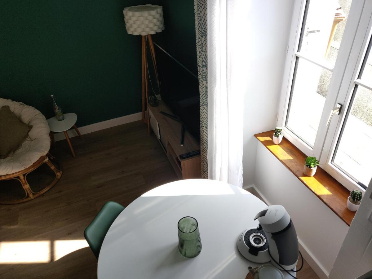 Scandinave - proche gare&centre-ville - stationnement - cour intérieure table&chaises Saint-Brieuc Extérieur photo